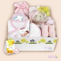 Canastilla bebe bombón en color rosa en pañalera decorada de BebéChupete