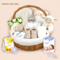 Cesta Regalo Bebe Caricias en color beige de mimbre miel de BebéChupete