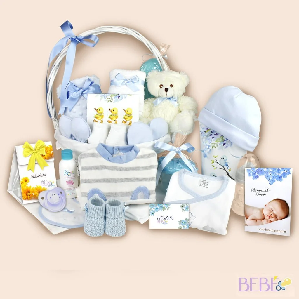 Productos de la Canastilla Bebé Mimbre Osito en color azul de BebéChupete