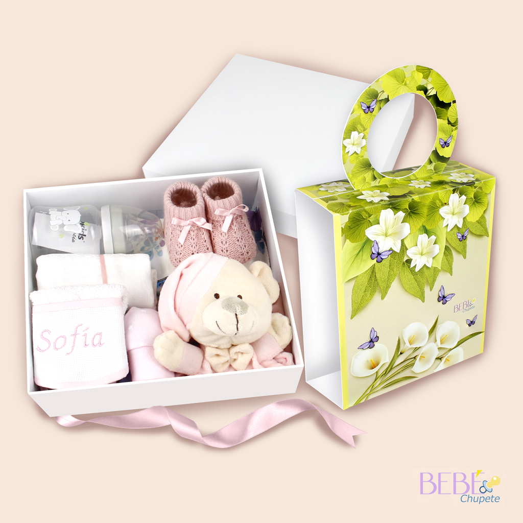 Kit de regalo para nacimiento en color rosa